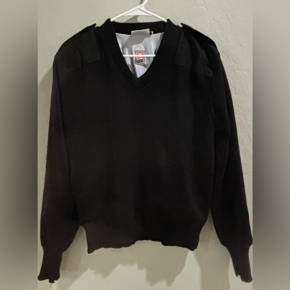 VTG Blauer L Mens Windstopper Gore Black Wool Blend V-neck SweaterTactical Duty